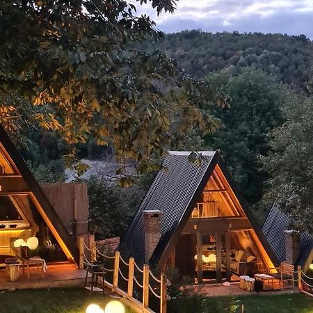 Loca Sapanca Bungalov ภายนอก รูปภาพ